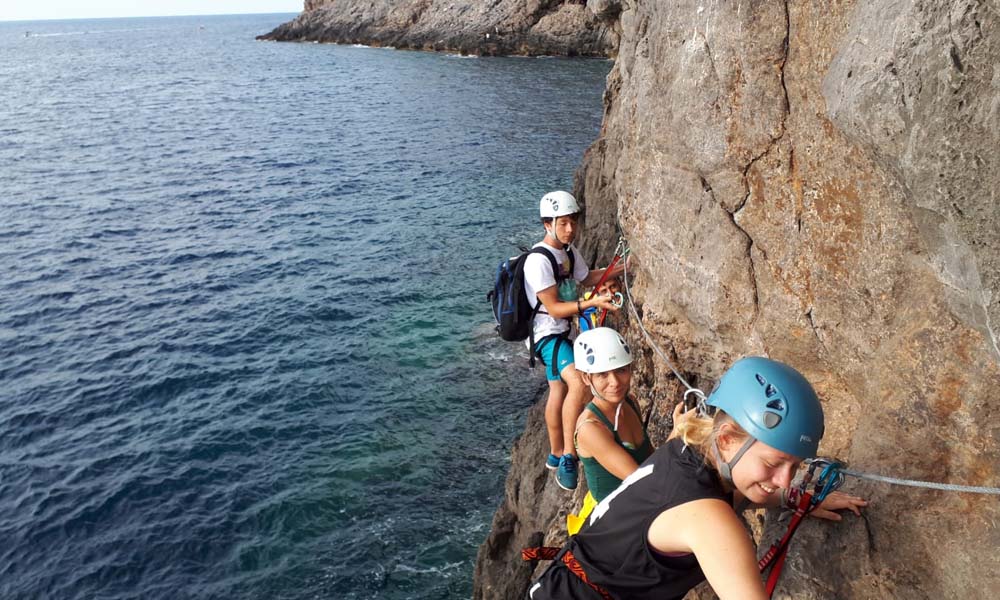 Coasteering5