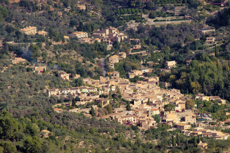 Tramuntana-a-tu-medida-03